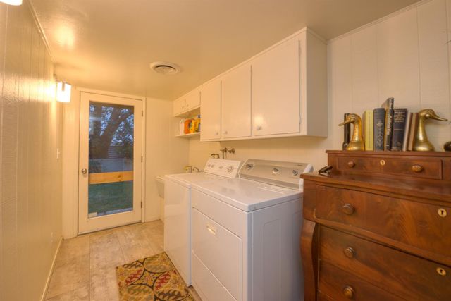 419 Burkhard Rd, Patterson, CA 95363