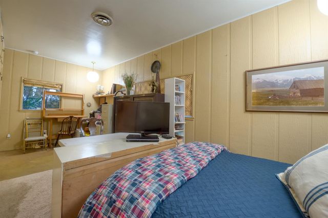 419 Burkhard Rd, Patterson, CA 95363