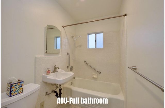 419 Burkhard Rd, Patterson, CA 95363