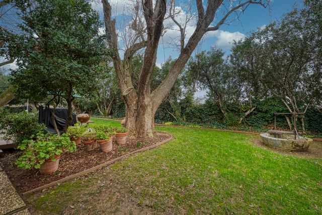 419 Burkhard Rd, Patterson, CA 95363