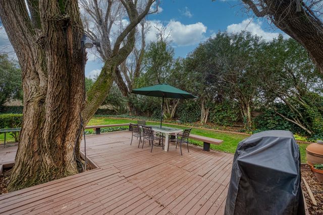 419 Burkhard Rd, Patterson, CA 95363