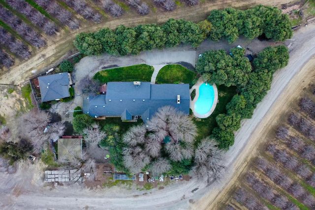 419 Burkhard Rd, Patterson, CA 95363