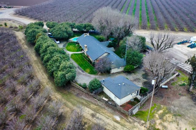 419 Burkhard Rd, Patterson, CA 95363