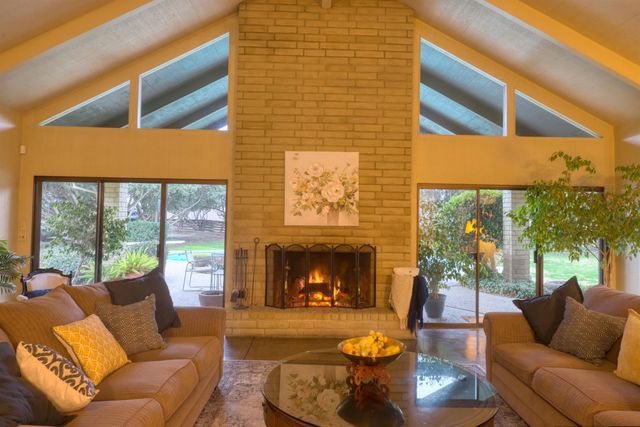 419 Burkhard Rd, Patterson, CA 95363