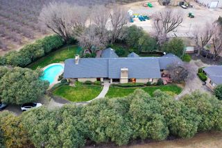 419 Burkhard Rd, Patterson, CA 95363