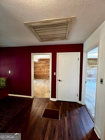 847 W Lake Drive, East Dublin, GA 31027