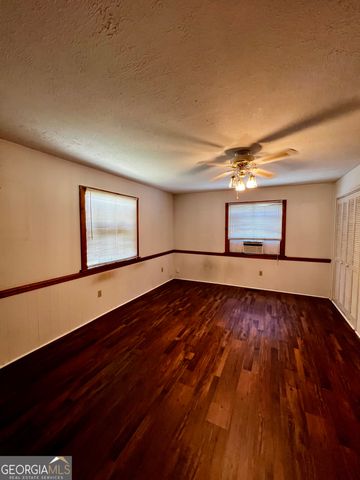 847 W Lake Drive, East Dublin, GA 31027