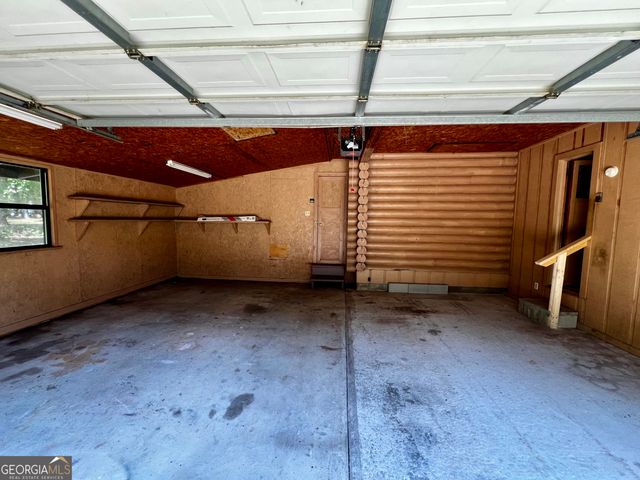 847 W Lake Drive, East Dublin, GA 31027