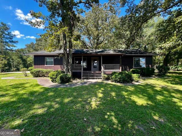 847 W Lake Drive, East Dublin, GA 31027