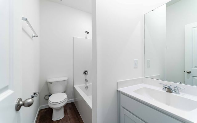 67 Stonehenge Ln, Manchester, TN 37355