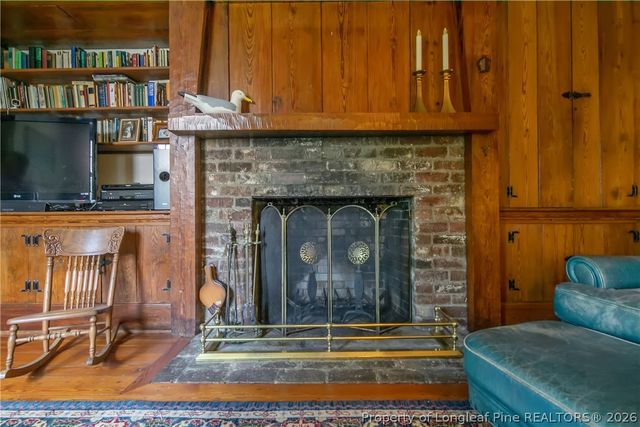 1610 Twin Oak Drive, Fayetteville, NC 28305