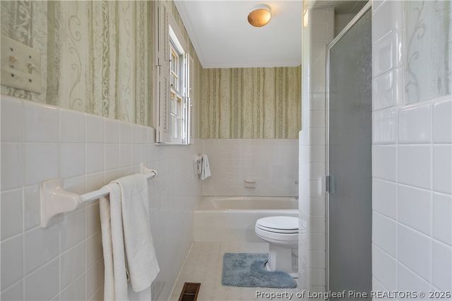 1610 Twin Oak Drive, Fayetteville, NC 28305