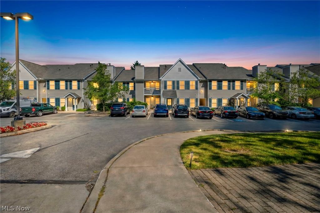 28340 Center Ridge Road 1112, Westlake, OH 44145
