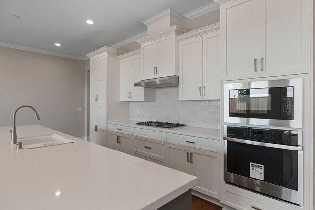 3062 Wisteria Dr, Lodi, CA 95242