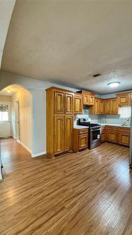 13346 Louisville Street, Houston, TX 77015