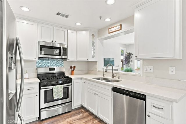 2901 Claremore Lane 51, Long Beach, CA 90815