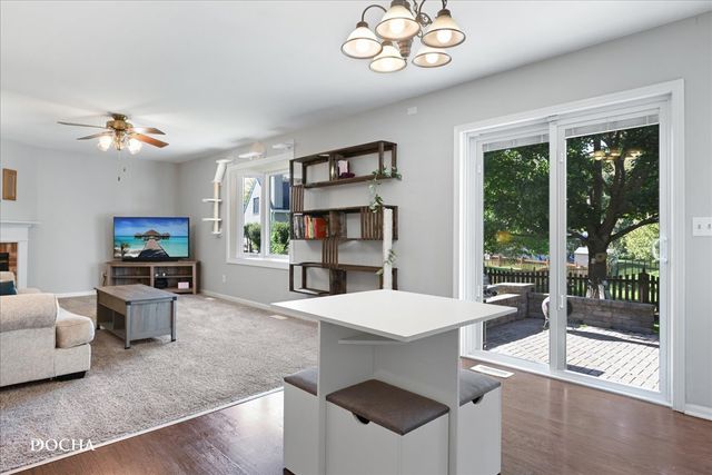 3179 Village Green Drive, Aurora, IL 60504