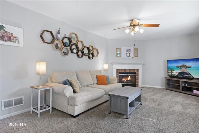 3179 Village Green Drive, Aurora, IL 60504