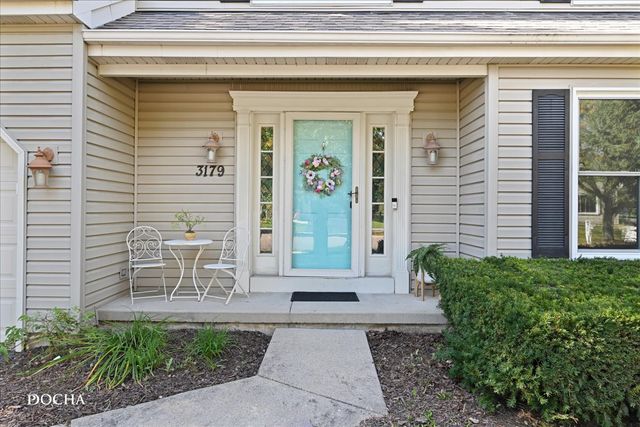 3179 Village Green Drive, Aurora, IL 60504