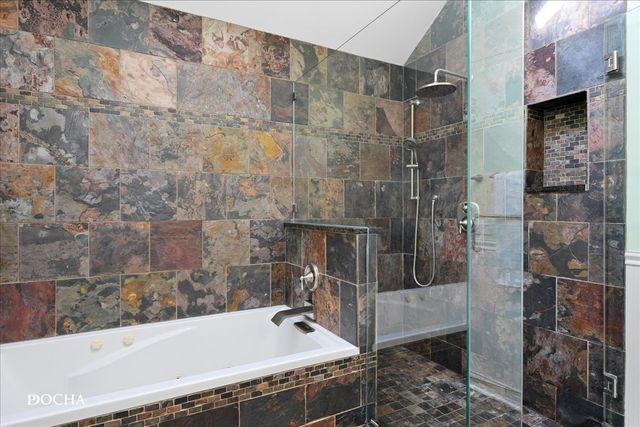 3179 Village Green Drive, Aurora, IL 60504