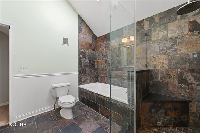 3179 Village Green Drive, Aurora, IL 60504