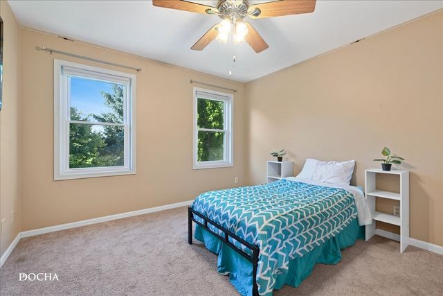 3179 Village Green Drive, Aurora, IL 60504