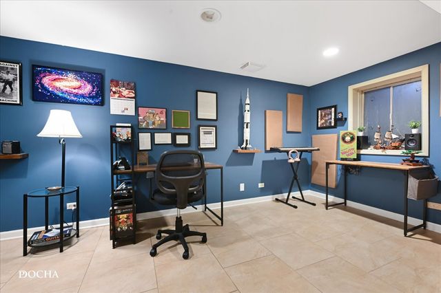 3179 Village Green Drive, Aurora, IL 60504
