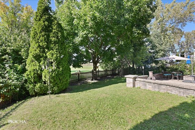 3179 Village Green Drive, Aurora, IL 60504