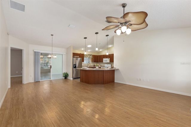 2588 ENGLISH IVY CIRCLE, The Villages, FL 32162