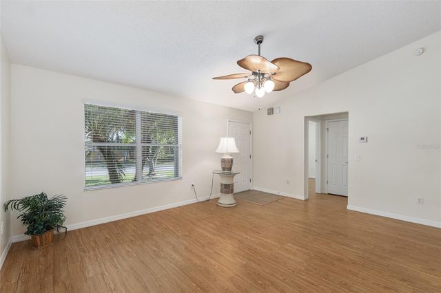 2588 ENGLISH IVY CIRCLE, The Villages, FL 32162