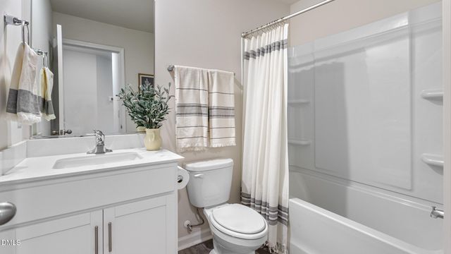 806 Gaelic Drive 208, Gibsonville, NC 27249