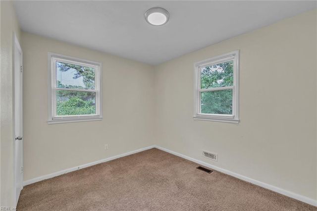 4567 Dora CIR, Norfolk, VA 23513