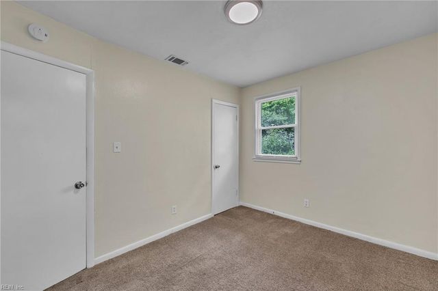 4567 Dora CIR, Norfolk, VA 23513