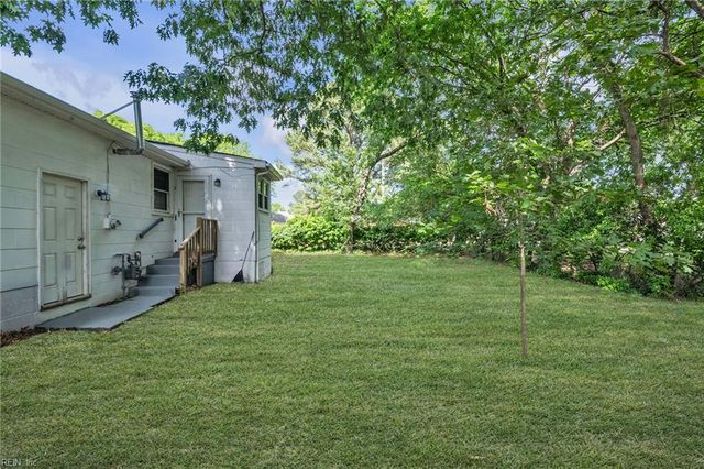 4567 Dora CIR, Norfolk, VA 23513