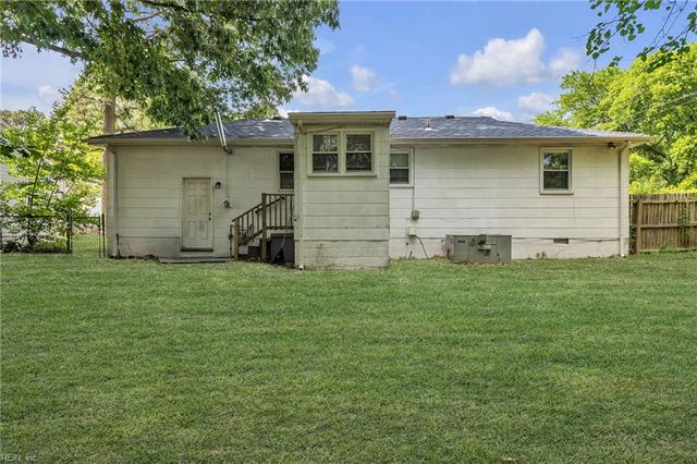4567 Dora CIR, Norfolk, VA 23513