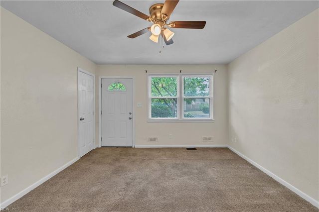 4567 Dora CIR, Norfolk, VA 23513