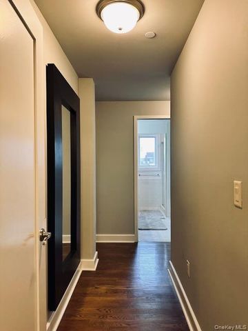 90 Bay Street Landing 8D, Staten Island, NY 10301