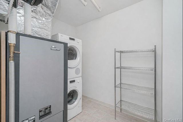 90 Bay Street Landing 8D, Staten Island, NY 10301