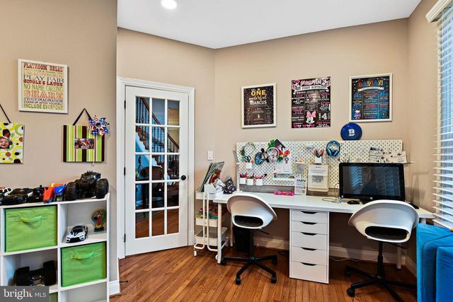 21922 HYDE PARK DR, Ashburn, VA 20147