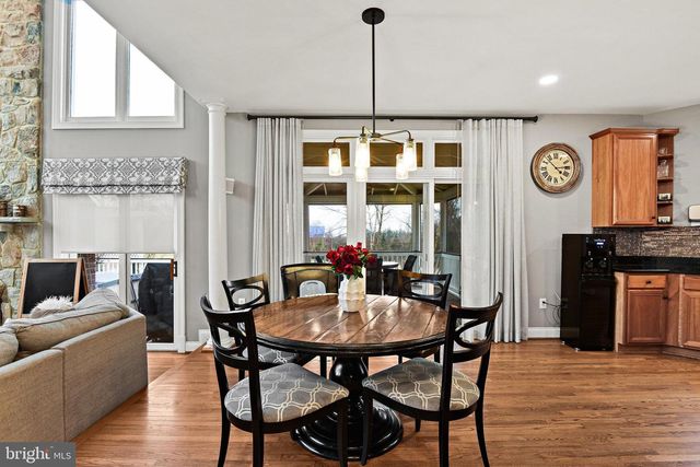 21922 HYDE PARK DR, Ashburn, VA 20147