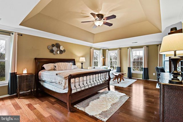 21922 HYDE PARK DR, Ashburn, VA 20147