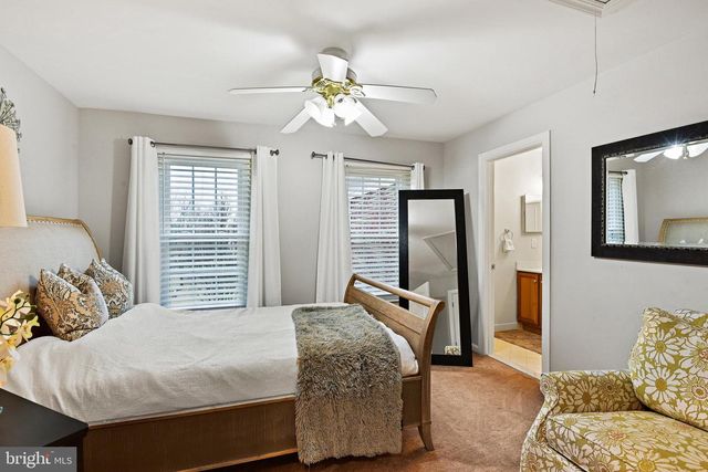 21922 HYDE PARK DR, Ashburn, VA 20147