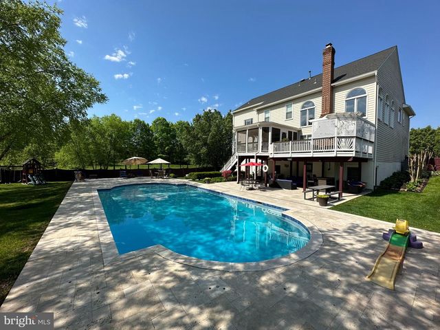21922 HYDE PARK DR, Ashburn, VA 20147