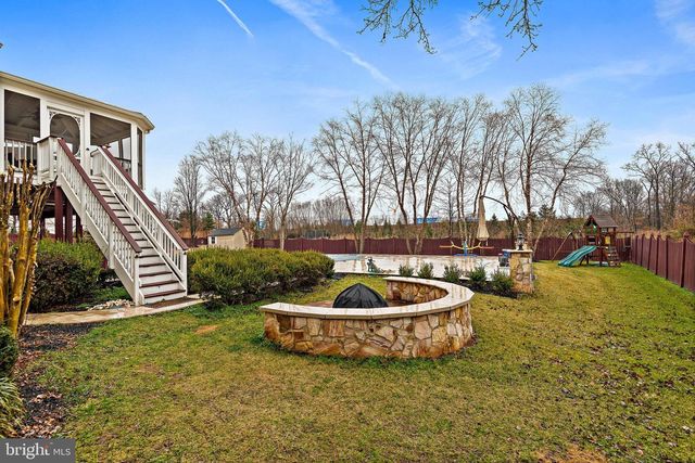 21922 HYDE PARK DR, Ashburn, VA 20147