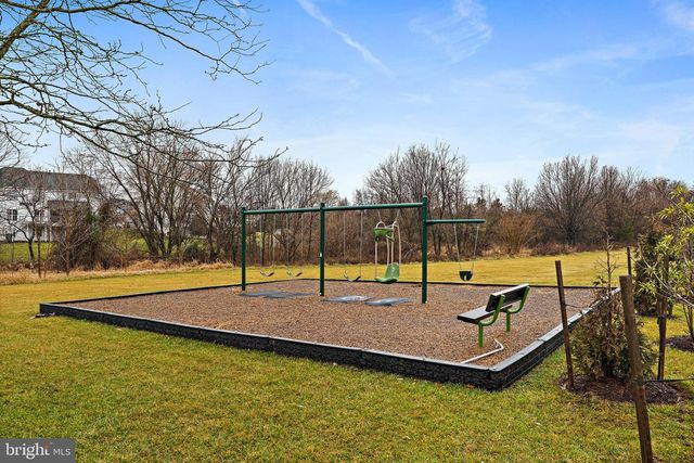 21922 HYDE PARK DR, Ashburn, VA 20147