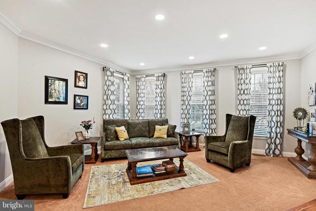 21922 HYDE PARK DR, Ashburn, VA 20147