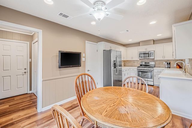 12200 Southridge Drive, Little Rock, AR 72212