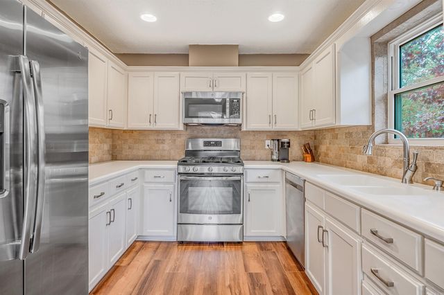 12200 Southridge Drive, Little Rock, AR 72212