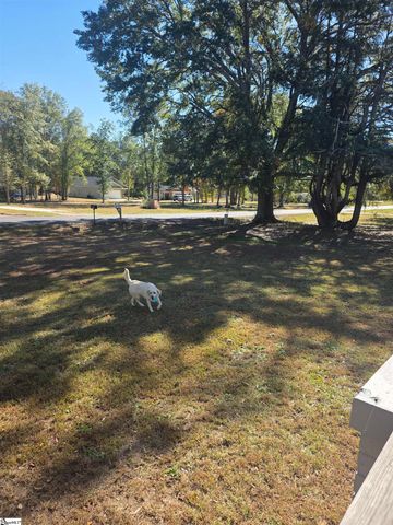 608 Belton Highway, Williamston, SC 29697