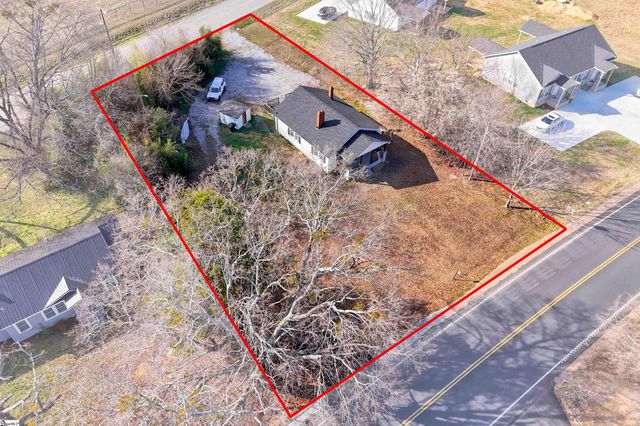 608 Belton Highway, Williamston, SC 29697